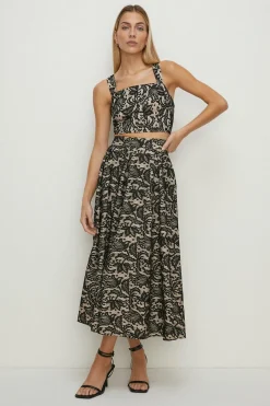 Hot Oasis Bonded Lace Strappy Crop Top Black