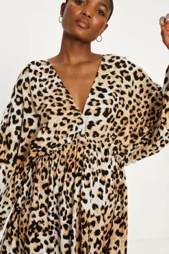 Sale Oasis Crinkle Animal Mini Kimono Dress Black