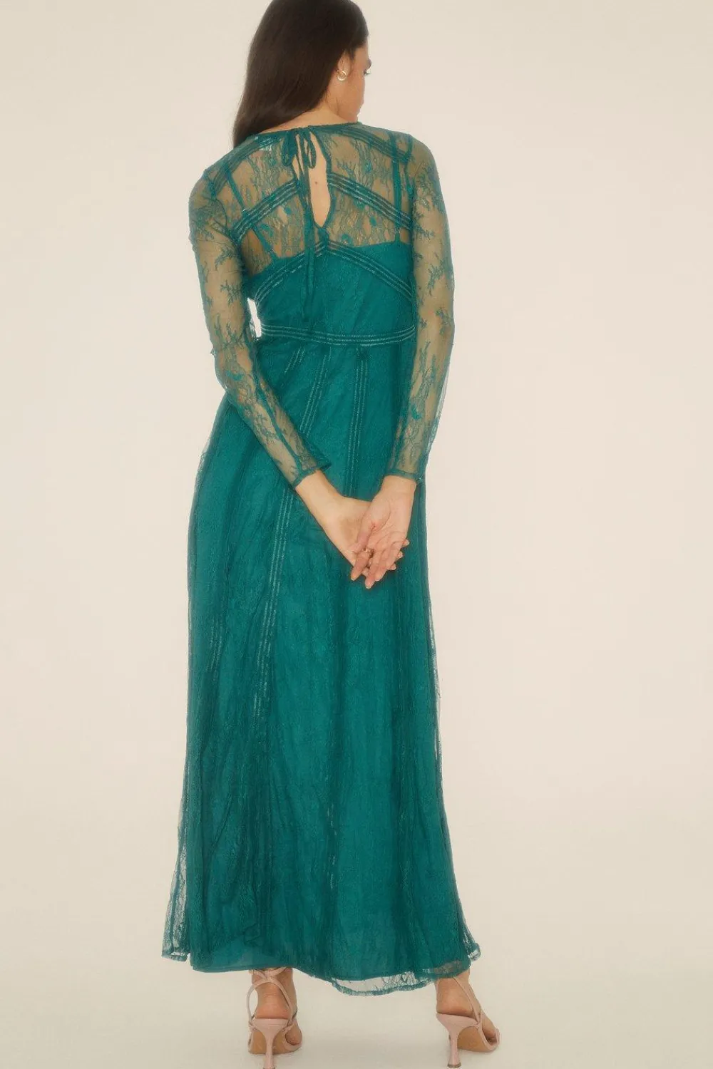 Outlet Oasis Delicate Lace Long Sleeve Maxi Dress Emerald