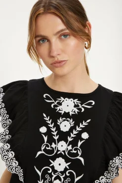 Online Oasis Embroidered Ruffle Tassel Top White