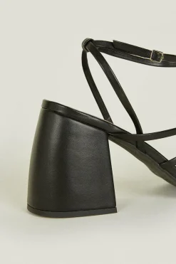 Hot Oasis Flared Heel Sandals Tan