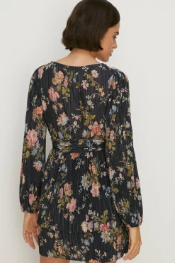 Fashion Oasis Floral Metallic Plisse Tiered Mini Dress Multi