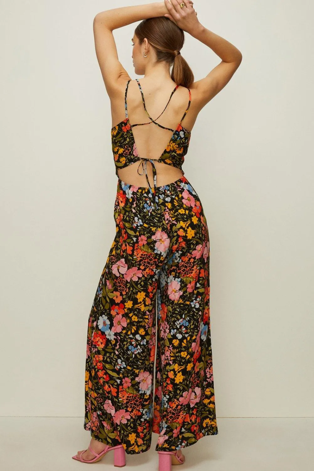 Best Oasis Floral Printed Tie Back Strappy Jumpsuit Black