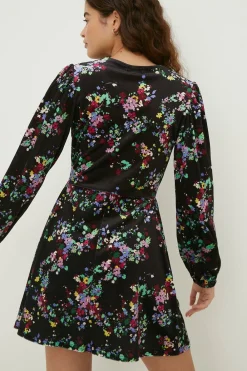Fashion Oasis Floral Velvet Empire Seam Mini Dress Black