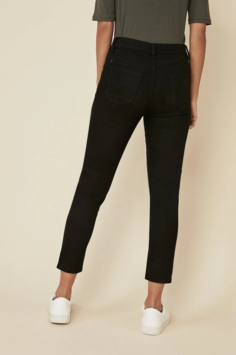Hot Oasis Grace Cropped Jean Black