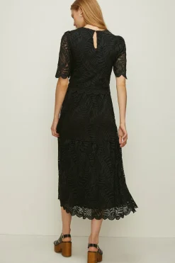 Outlet Oasis Lace Scalloped Hem Tiered Midi Dress Black