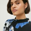 Clearance Oasis Large Scale Floral Printed Shirred Cuff Top Black