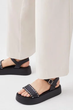 Hot Oasis Leather Scallop Flatform Sandals Black