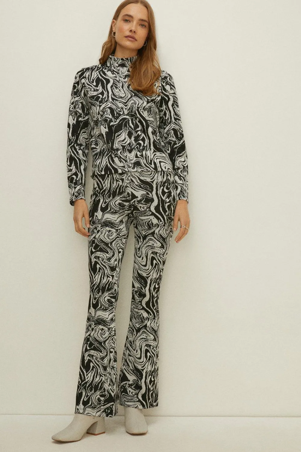 Best Oasis Marble Jacquard Flared Trousers Mono