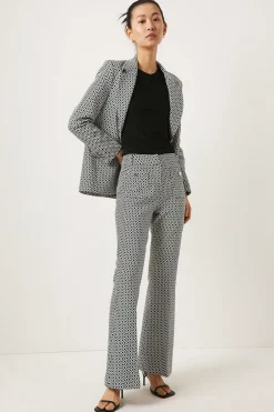 Fashion Oasis Petite Geo Jacquard Kick Flare Trouser Mono