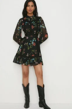 Clearance Oasis Petite Lace Trim Dobby Chiffon Floral Print Skater Dress Black