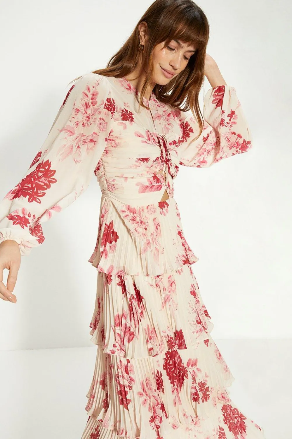 Discount Oasis Petite Ruched Pleated Tiered Floral Midi Dress Ivory