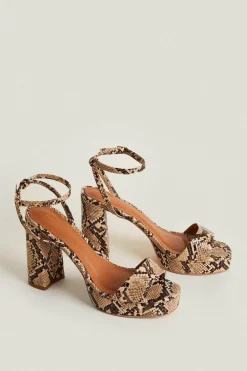 Outlet Oasis Platform Snake