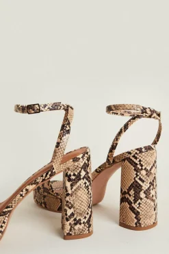 Outlet Oasis Platform Snake