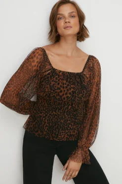 Clearance Oasis Plisse Scoop Neck Top Leopard
