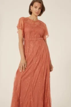 Outlet Oasis Premium Delicate Lace Maxi Dress Rose