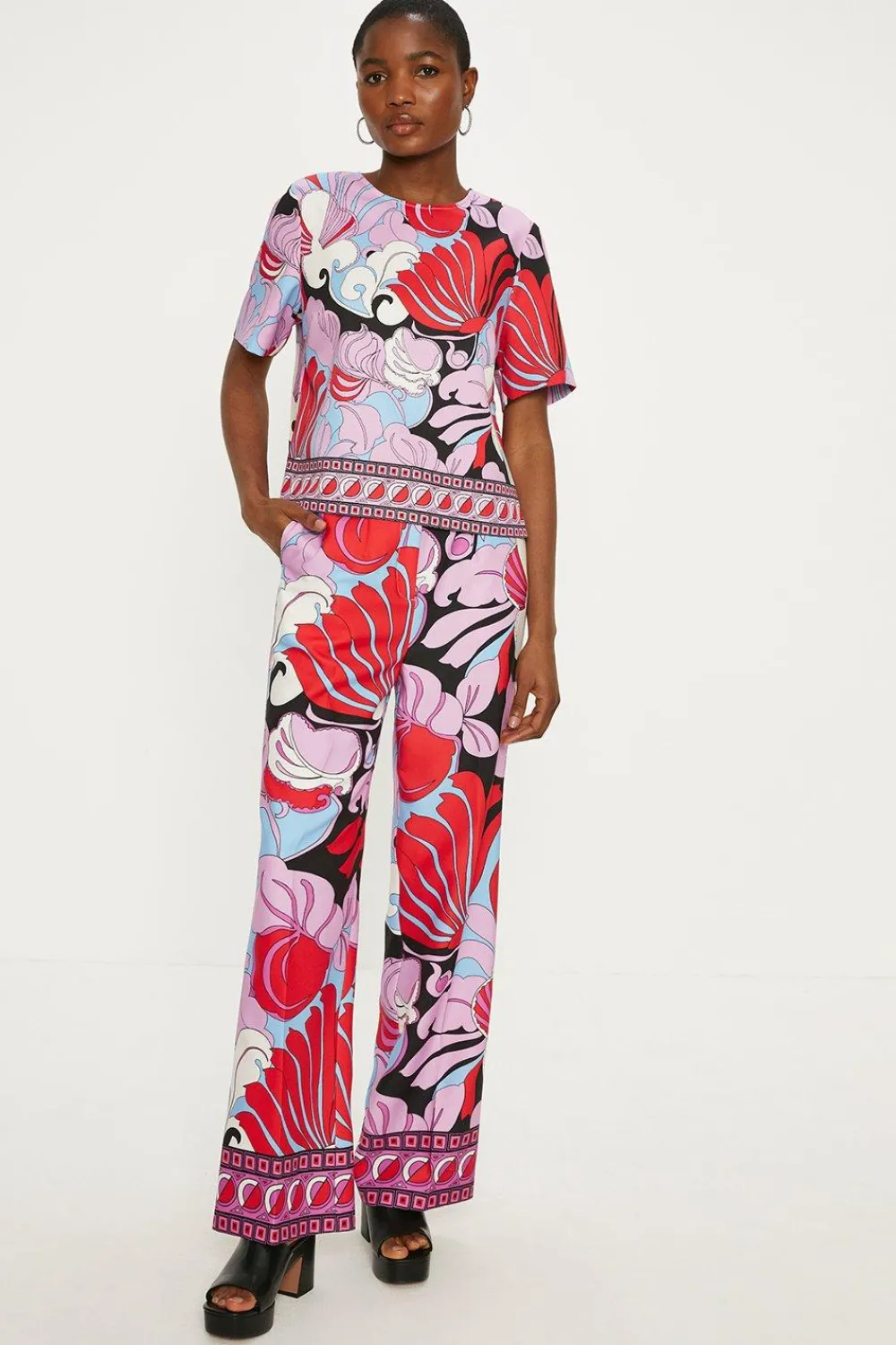 Sale Oasis Printed Crepe Boxy T-Shirt Multi