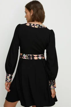 Outlet Oasis Printed Crepe Trim Skater Dress Black