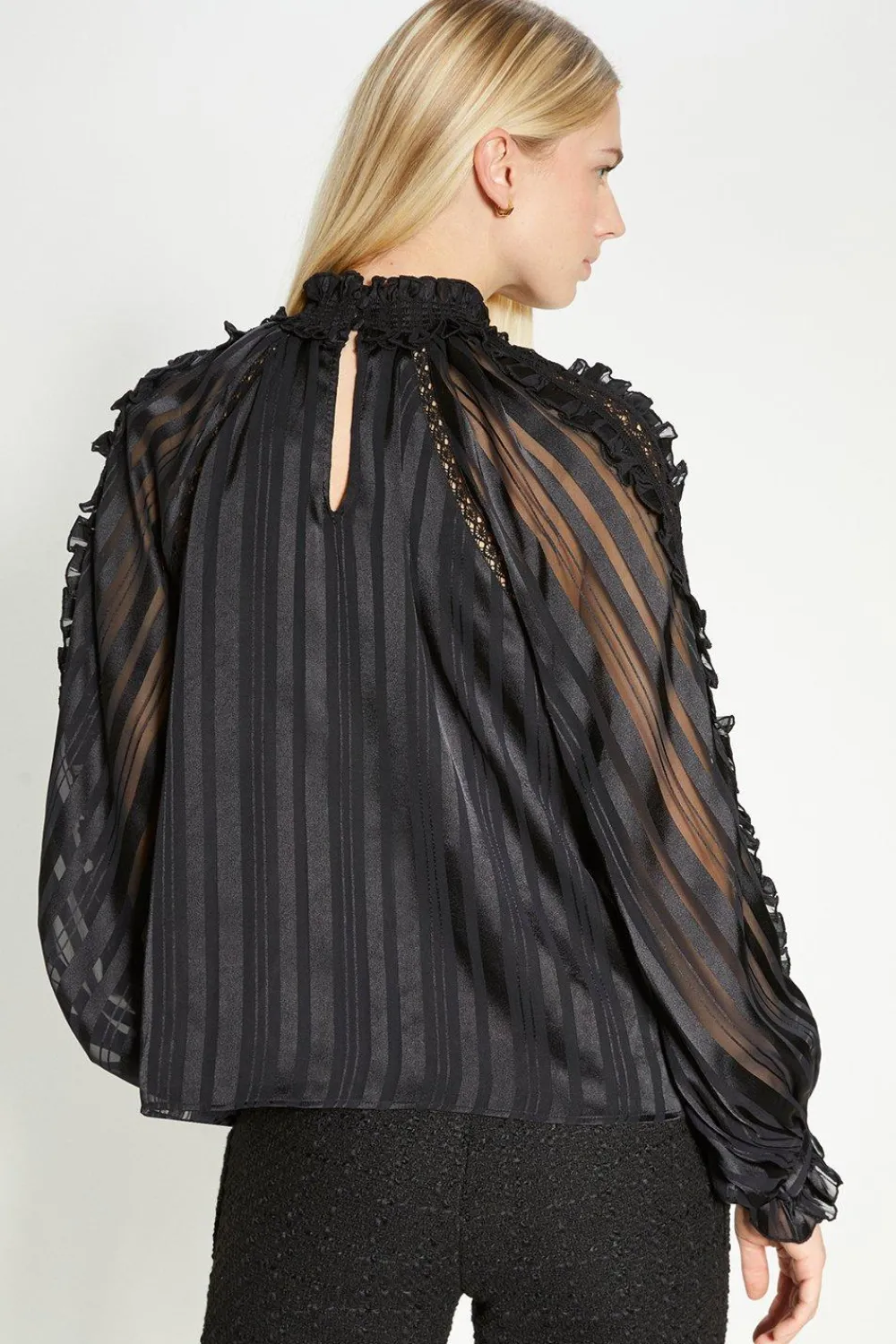 Outlet Oasis Rachel Stevens Satin Lace Trim Blouse Black