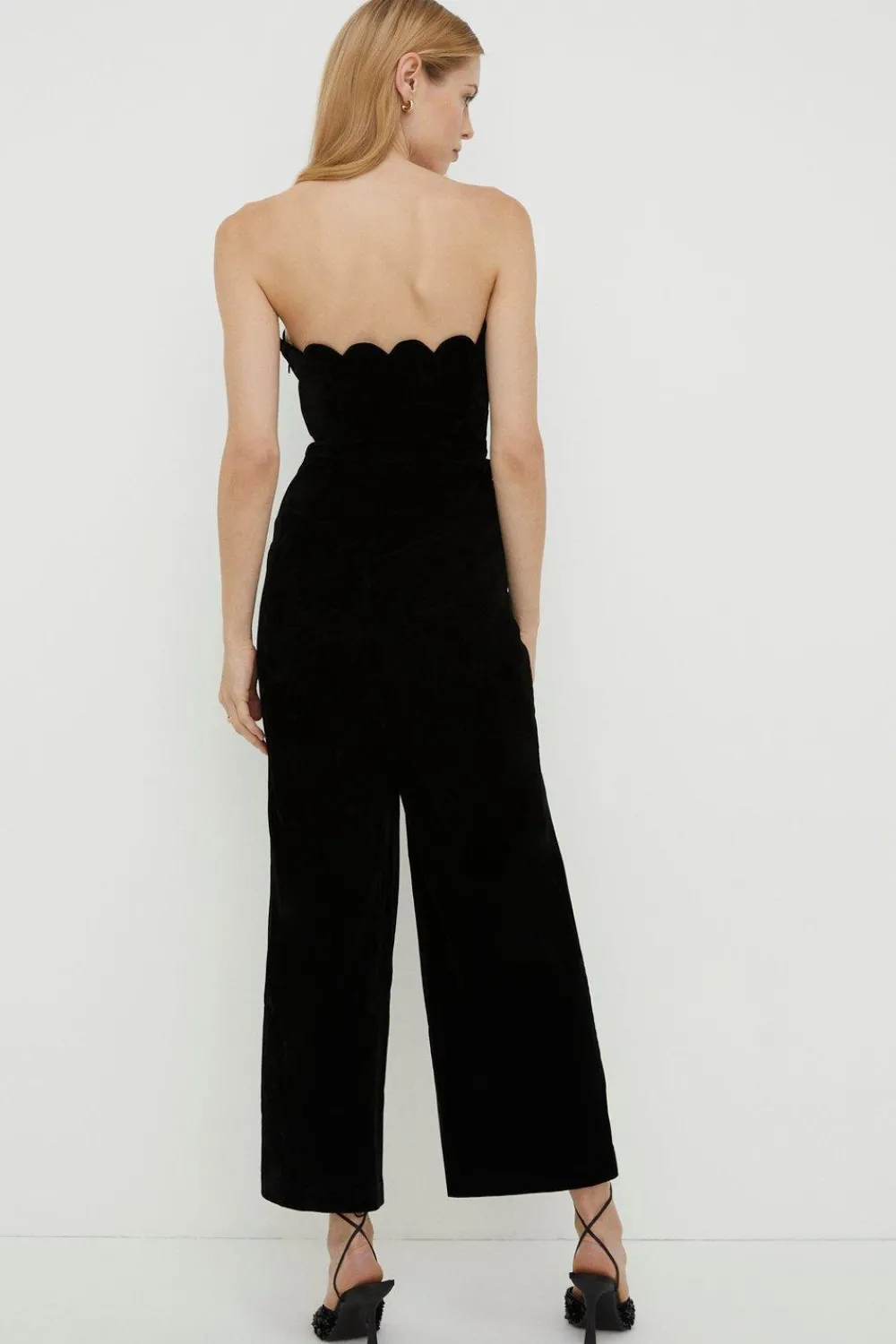Online Oasis Rachel Stevens Scallop Edge Velvet Jumpsuit Black