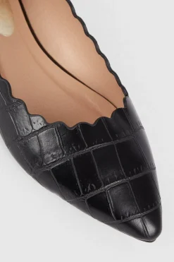 Best Oasis Scallop Edge Croc Flat Black
