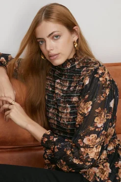 Sale Oasis Shirred Shimmer Floral Top Black
