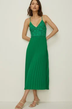 Fashion Oasis Strappy Lace V Neck Pleat Midi Dress Red