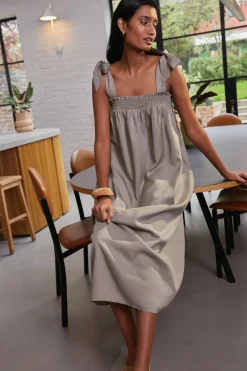 Hot Oasis Strappy Trapeze Dress Sage