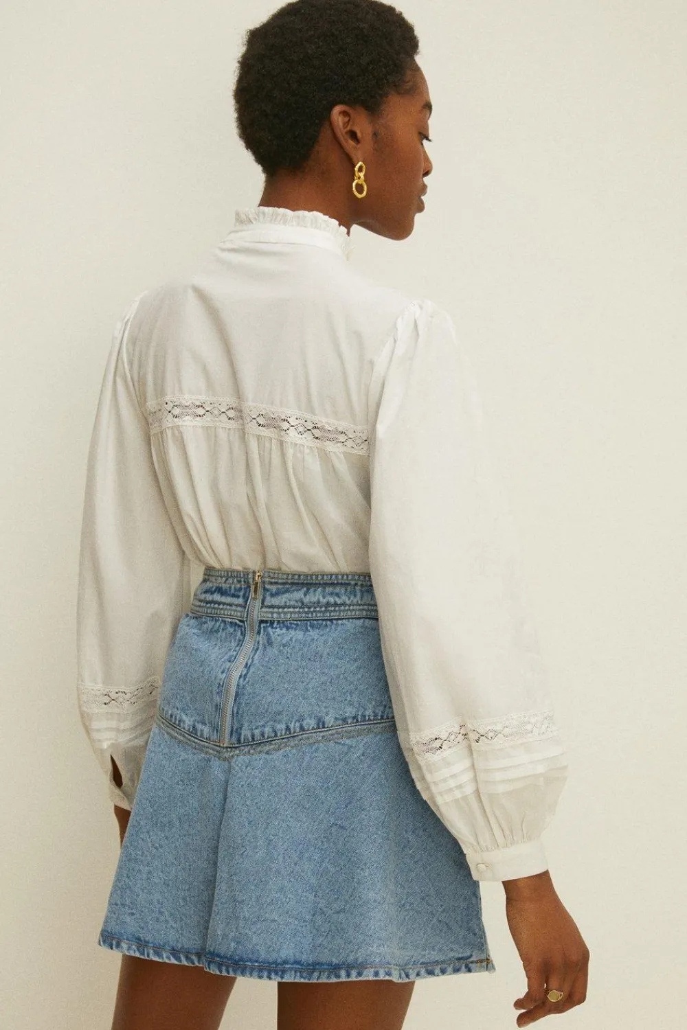 Outlet Oasis Super Flippy Denim Mini Skirt Pale Wash