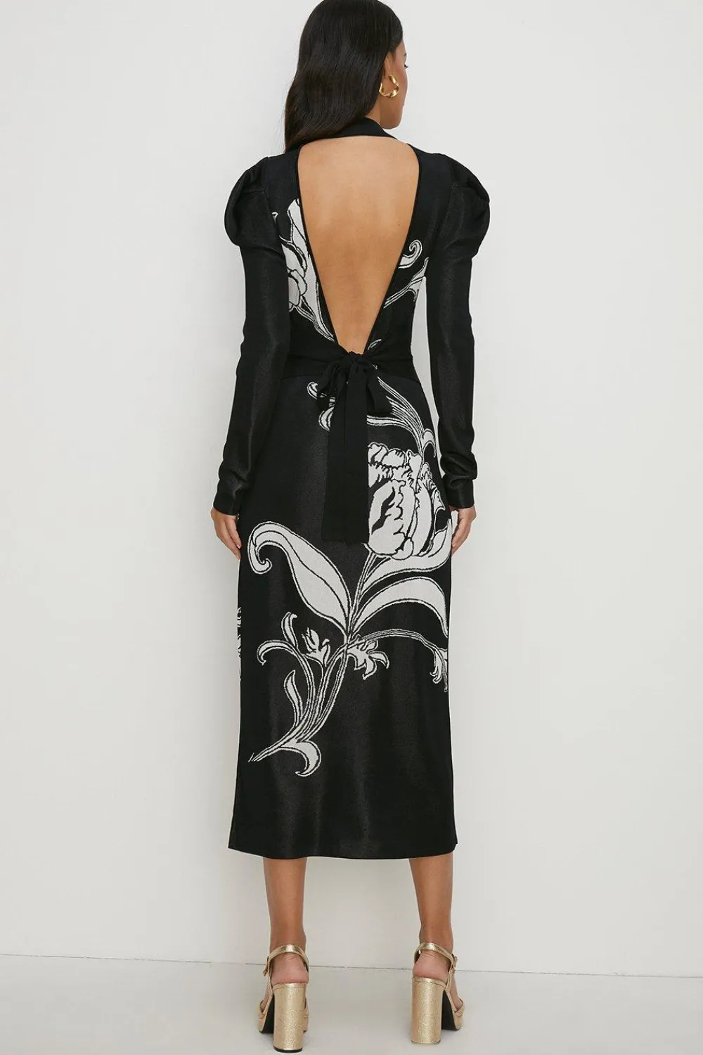 Outlet Oasis Tulip Jacquard Back Detail Maxi Dress Black